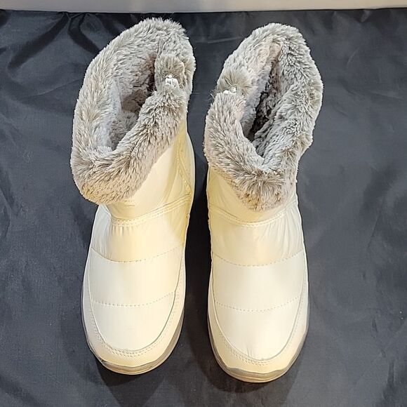 BRAND NEW EVERLAST FUZZY SLIP-ON WOMEN"S ANKLE BOOT - Picture 2 of 13